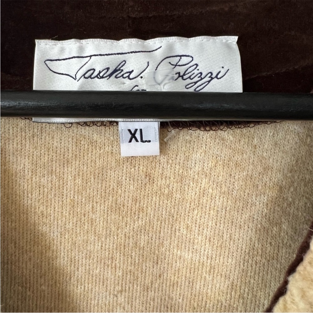 Tasha Polizzi Fleece Vest with Nature Patches XL - Picture 5 of 7